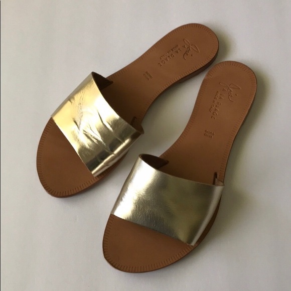 Joie A La Plage gold sandal. Size 41. Run small - Picture 3 of 6